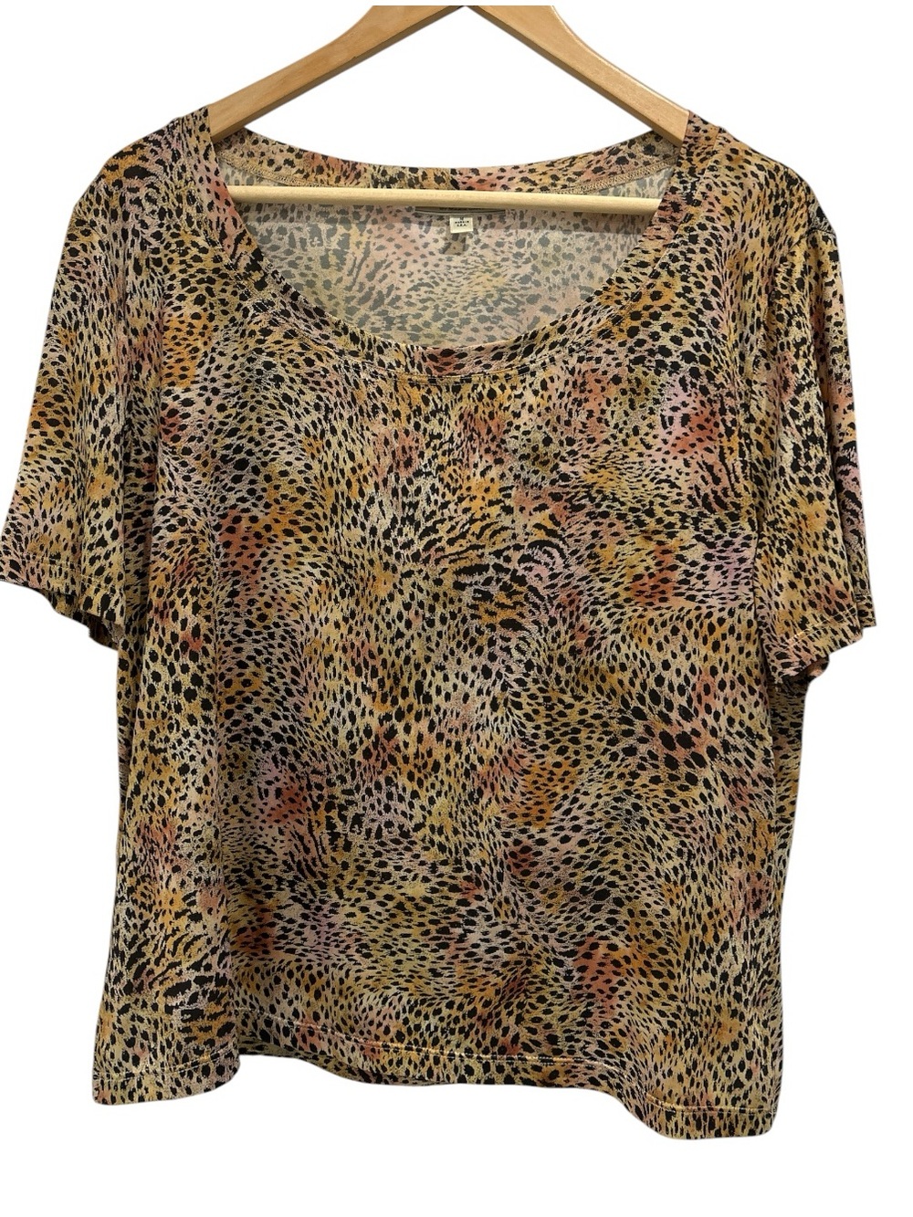 Vintage St. John Sport Marie Gray Animal Print Scoop Neck Short Sleeve Top - M